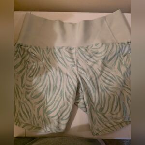 Xersion Zebra Print Bike Shorts - Mint Size 3xl